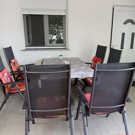 Lela Apartamento Vir